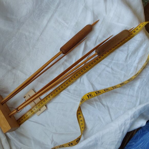 Vintage 1989 handcrafted wood cattail sculpture from Saskatchewan Byron Hansen - Picture 10 of 10